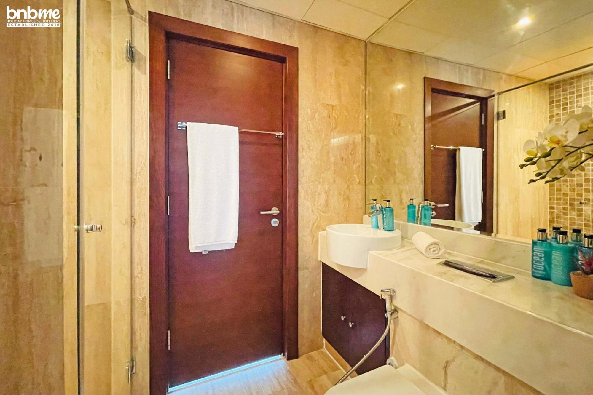 Bnbmehomes - Ubora Towers Apartment Dubai